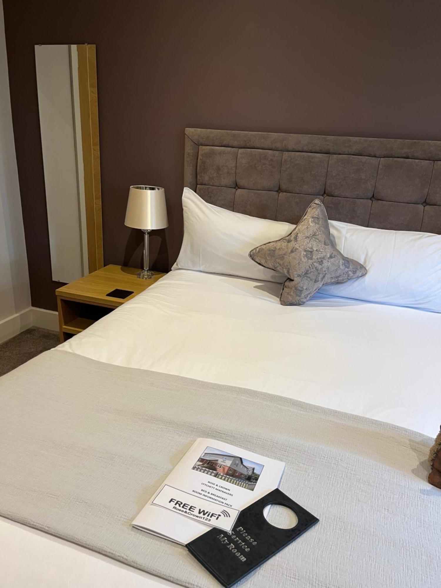 Rose And Crown Hotel Lytchett Matravers Luaran gambar